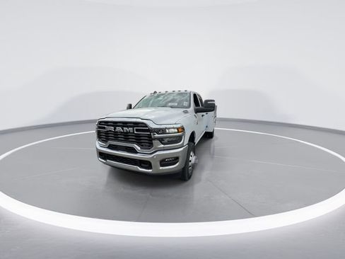 New 2026 RAM 3500 Tradesman w/ Chrome Appearance Group AWD/4WD image 3