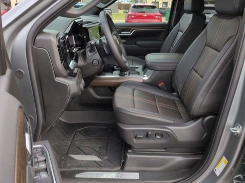 New 2026 Chevrolet Silverado 1500 High Country w/ High Country Premium Package AWD/4WD image 18