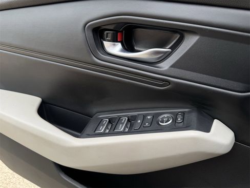 Used 2023 Honda Accord EX image 23