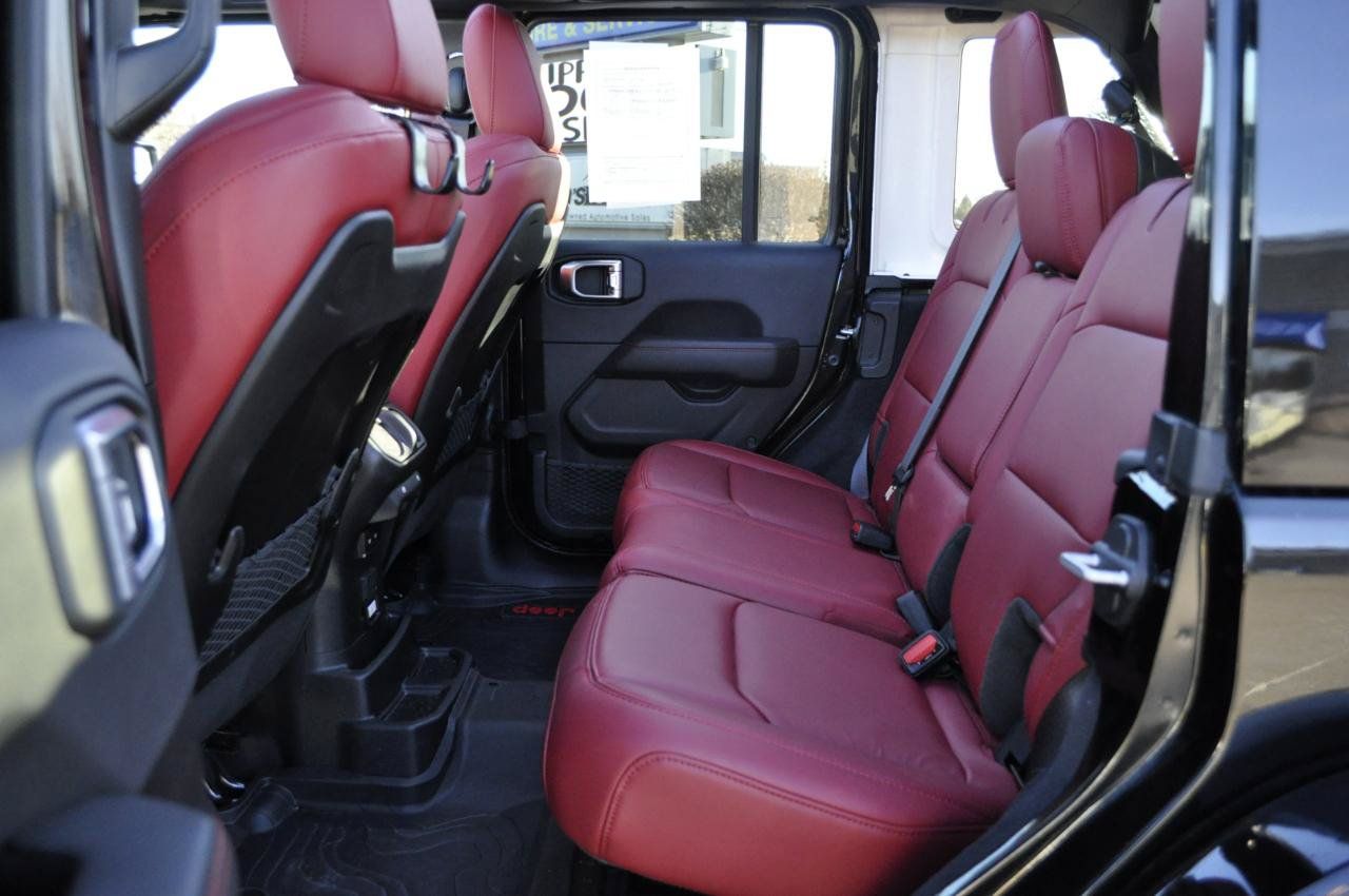 Used 2024 Jeep Wrangler Unlimited Rubicon 392 AWD/4WD image 25