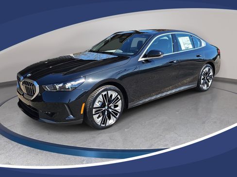 New 2026 BMW 530i xDrive w/ Premium Package AWD/4WD image 1