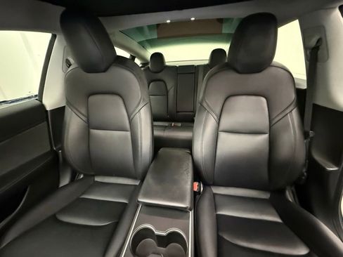 Used 2018 Tesla Model 3 Long Range image 13