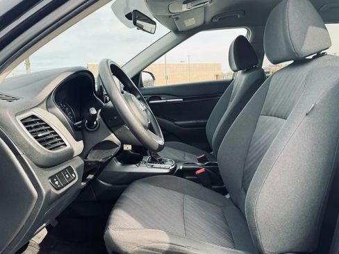 Used 2021 Kia Seltos LX image 8