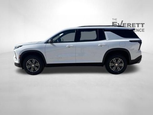 New 2026 Chevrolet Traverse LT w/ Enhanced Driving Package image 4