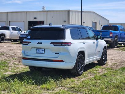 New 2026 Jeep Grand Cherokee L Summit w/ Obsidian Package