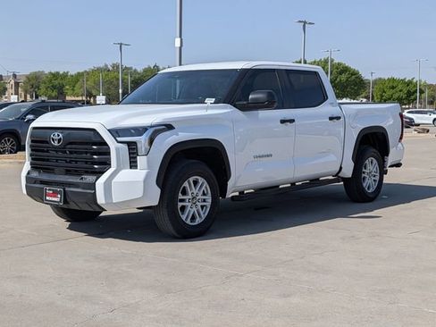 Used 2025 Toyota Tundra SR5 image 10