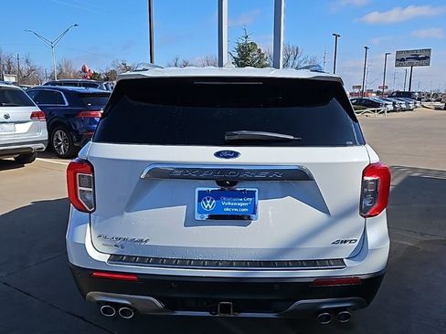 Used 2022 Ford Explorer Platinum w/ Equipment Group 601A image 6