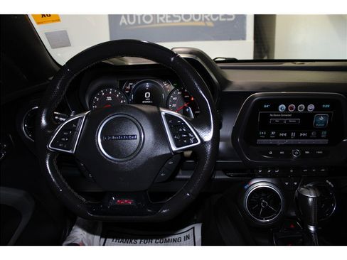 Used 2016 Chevrolet Camaro SS image 21