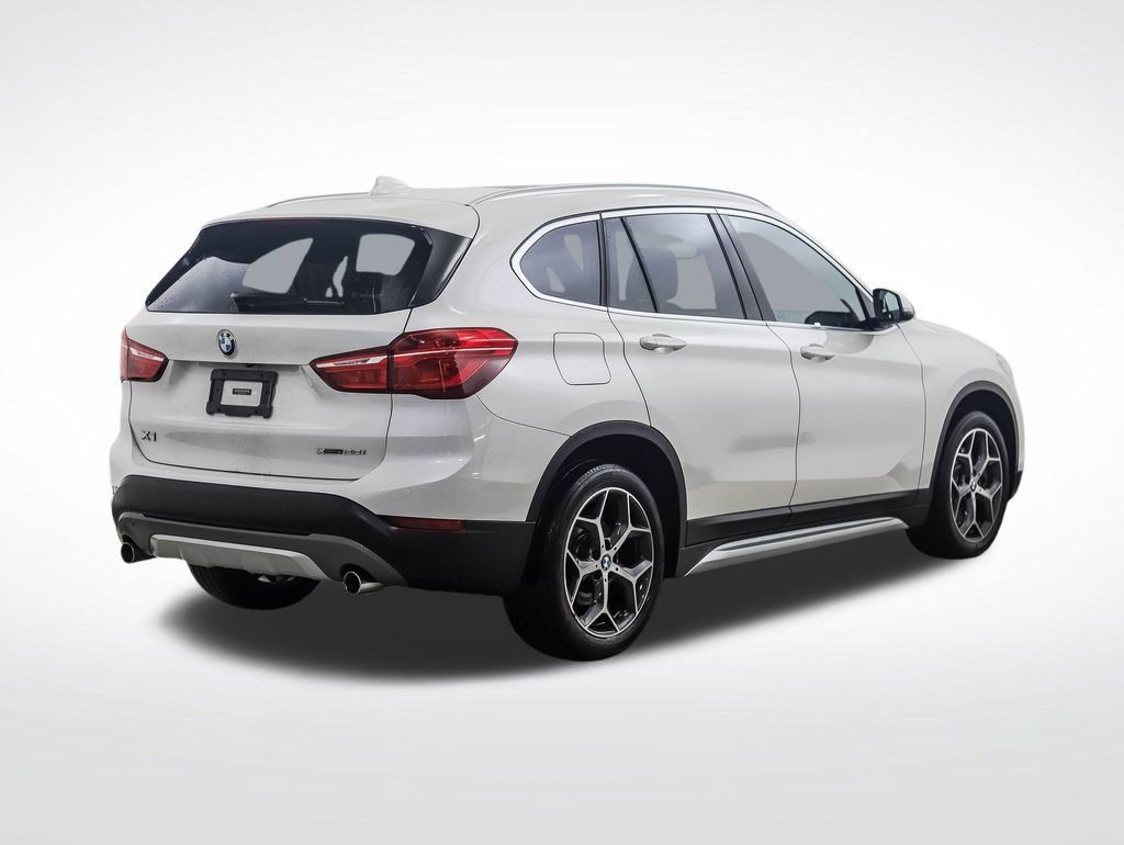 Used 2019 BMW X1 xDrive28i w/ Convenience Package AWD/4WD image 3