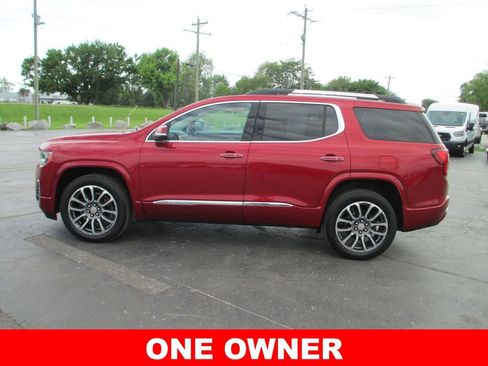 Used 2021 GMC Acadia Denali w/ Denali Technology Package AWD/4WD image 10