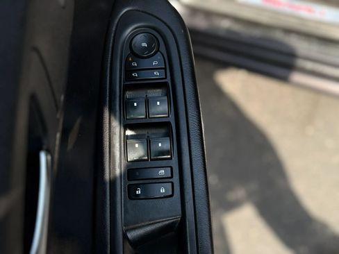 Used 2015 GMC Acadia Denali AWD/4WD image 29
