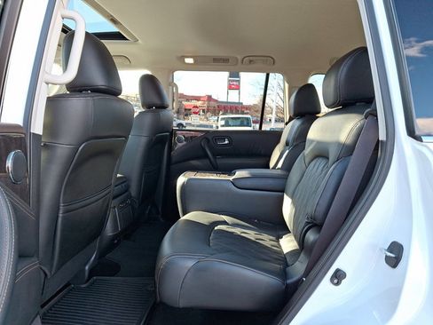 Used 2024 Nissan Armada Platinum w/ Captain's Chairs Package image 10