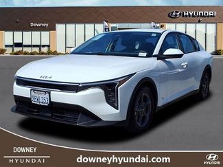 Used 2025 Kia K4 LXS video 1