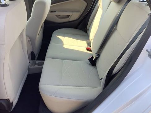 Used 2019 Ford Fiesta SE FWD image 7