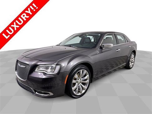 Used 2018 Chrysler 300 Limited image 4