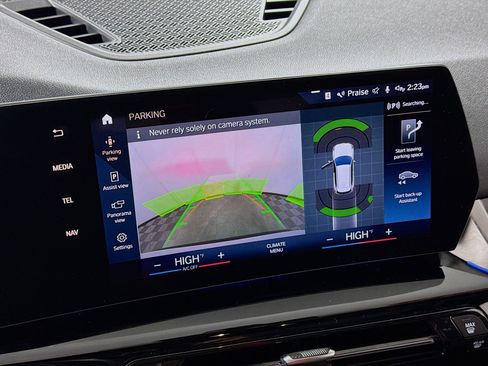 Used 2023 BMW X1 xDrive28i w/ Convenience Package image 3