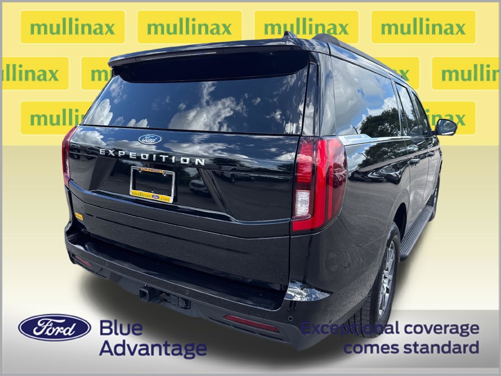 Used 2025 Ford Expedition Max Active RWD image 4