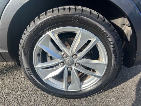 Used 2018 Audi Q3 2.0T Premium image 9