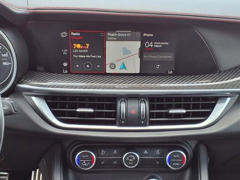 Used 2023 Alfa Romeo Stelvio Estrema image 23