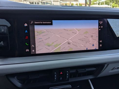 Certified 2025 Porsche Cayenne image 17