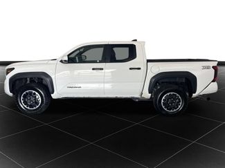 Used 2025 Toyota Tacoma TRD Off-Road AWD/4WD video 2