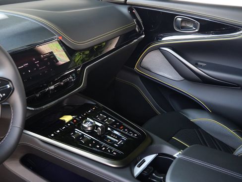 New 2026 Aston Martin DBX 707 AWD/4WD image 14