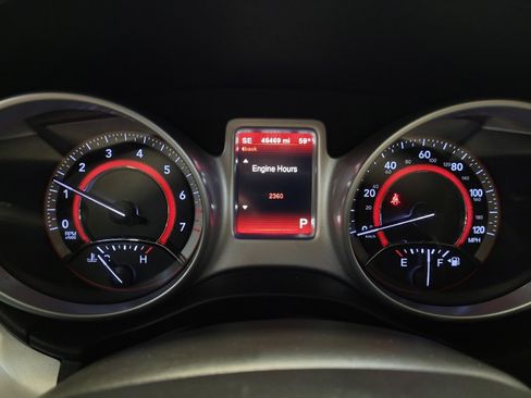 Used 2019 Dodge Journey SE image 23
