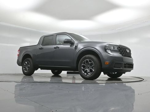New 2026 Ford Maverick XLT FWD image 3