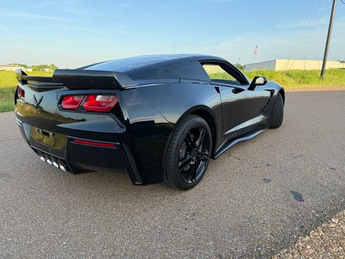 Used 2017 Chevrolet Corvette Stingray Coupe w/ Battery Protection Package image 3