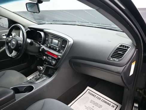 Used 2015 Kia Optima LX w/ Hybrid Convenience Package FWD image 9