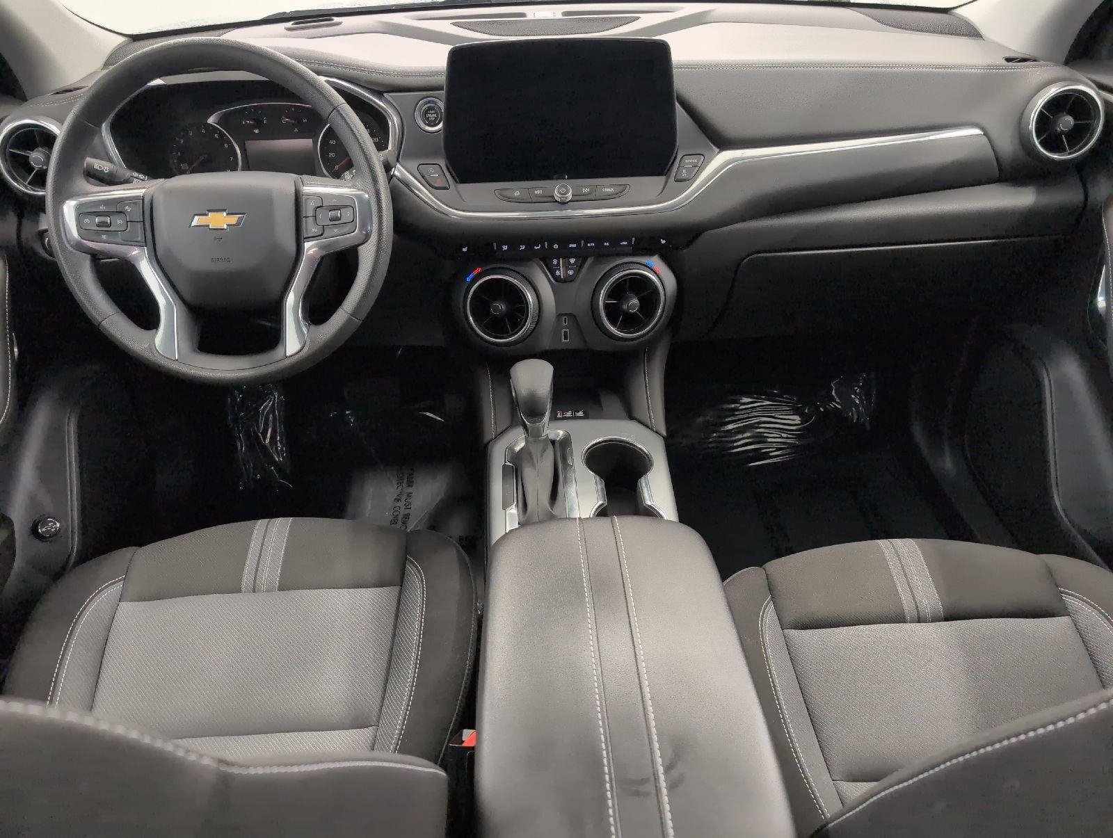 Used 2024 Chevrolet Blazer LT w/ Convenience Package AWD/4WD image 6