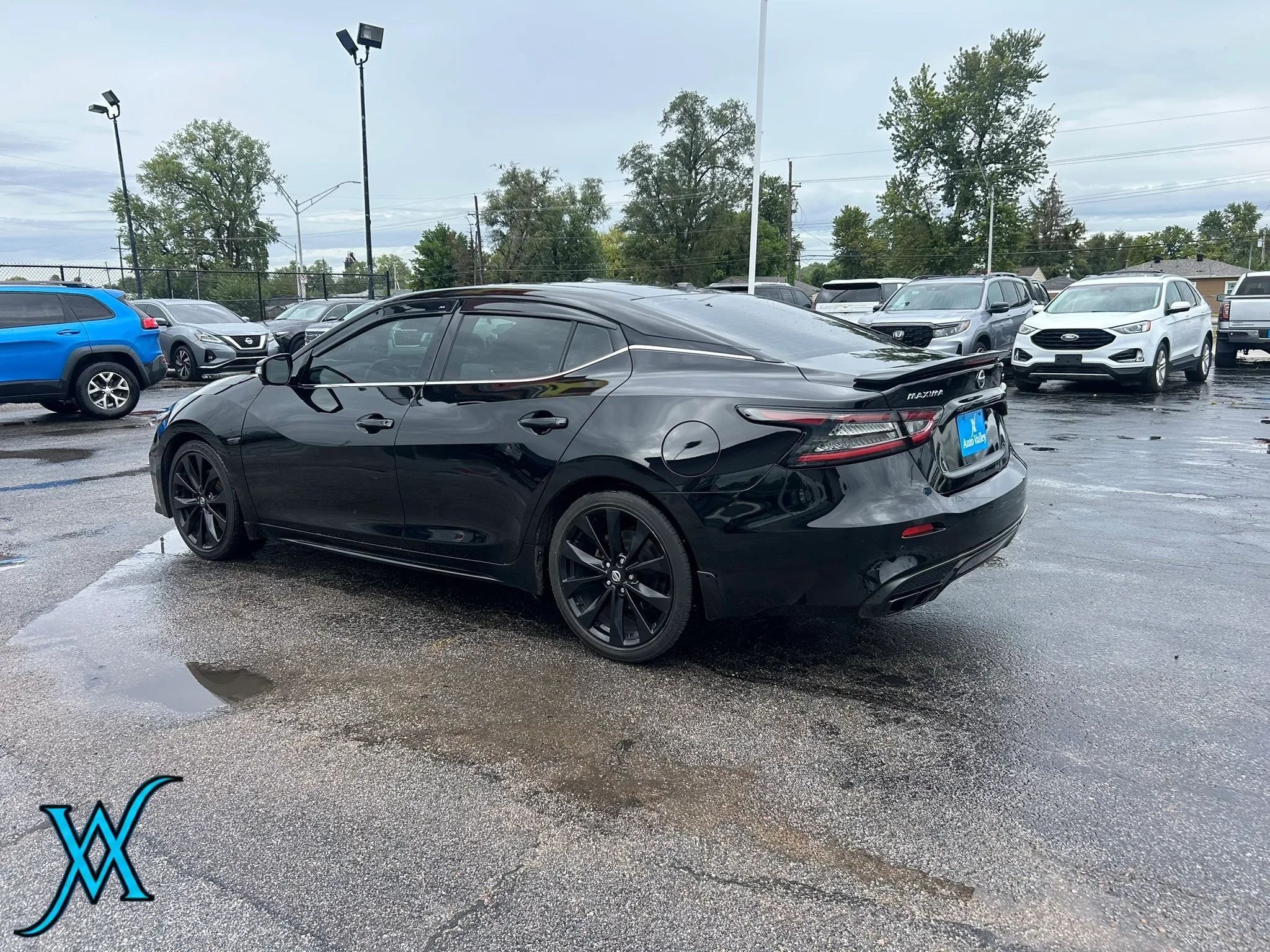 Used 2021 Nissan Maxima SR w/ Sport Mat Group FWD image 5