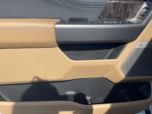 New 2025 Ford F250 Lariat w/ Lariat Ultimate Package image 7