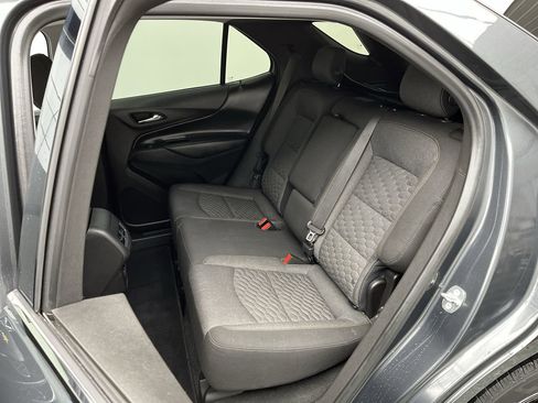 Used 2018 Chevrolet Equinox LT image 10