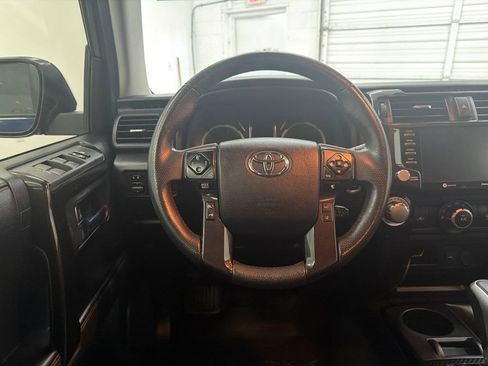 Used 2021 Toyota 4Runner TRD Off-Road Premium w/ Moonroof Package AWD/4WD image 22