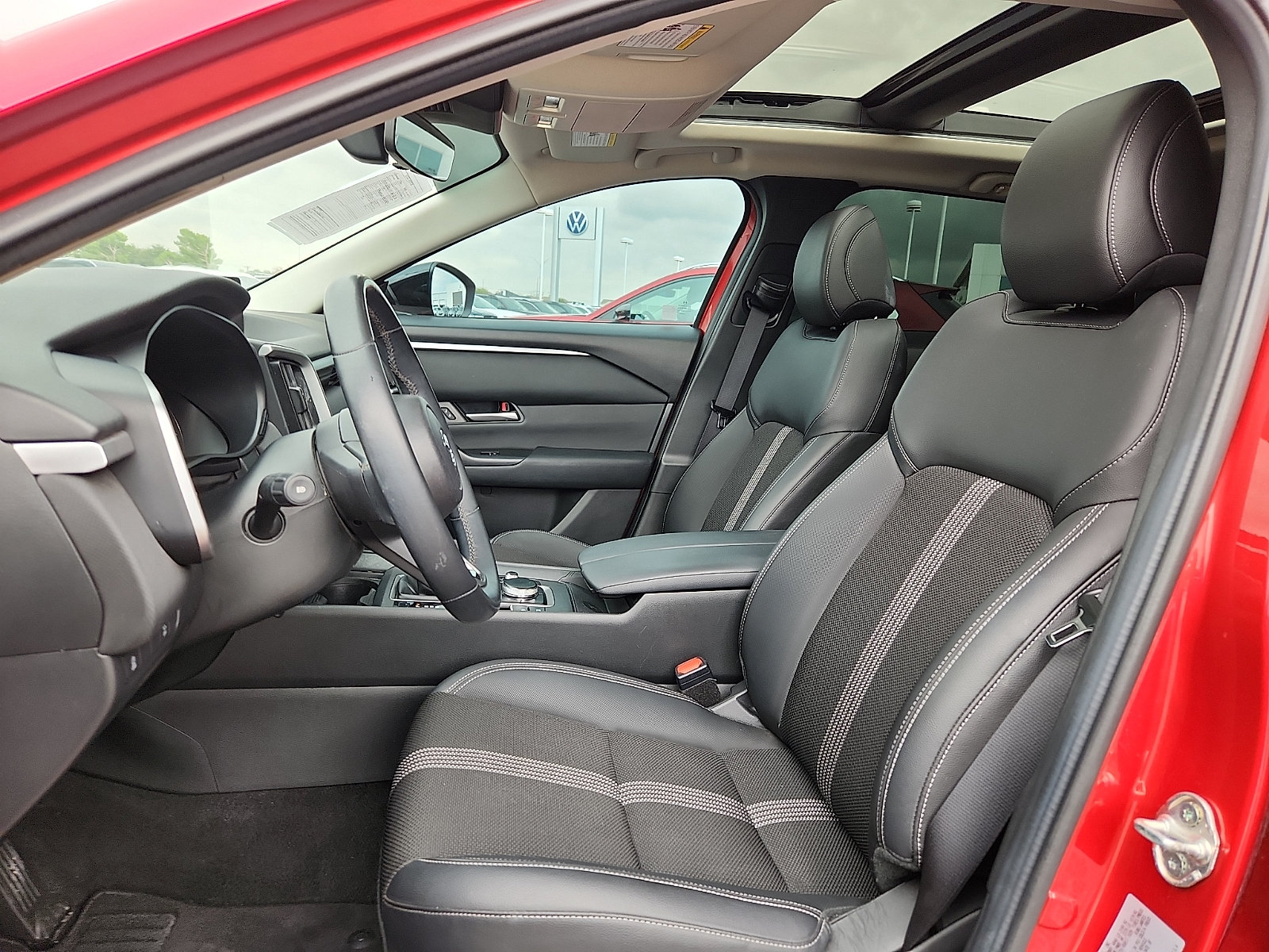 Used 2024 MAZDA CX-50 AWD 2.5 S w/ Premium Package image 12
