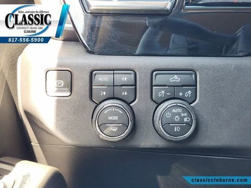 Used 2025 Chevrolet Silverado 1500 LT Trail Boss w/ Convenience Package II image 36