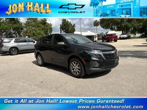 Used 2023 Chevrolet Equinox LS w/ Driver Confidence II Package FWD image 19
