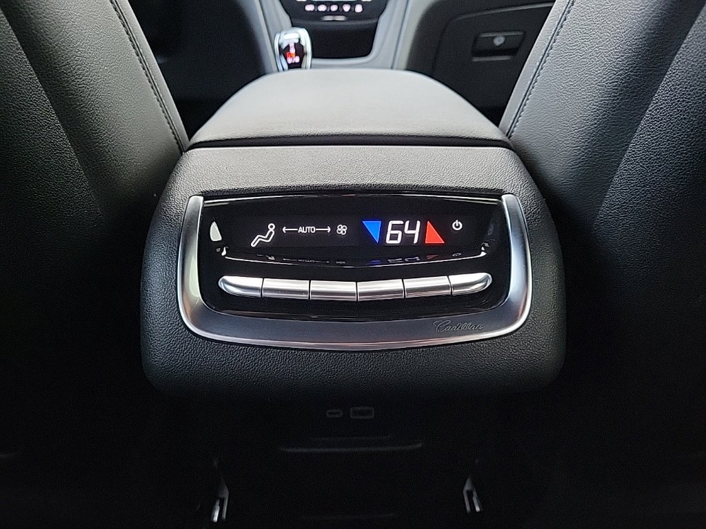 Used 2024 Cadillac XT6 Luxury AWD/4WD image 21