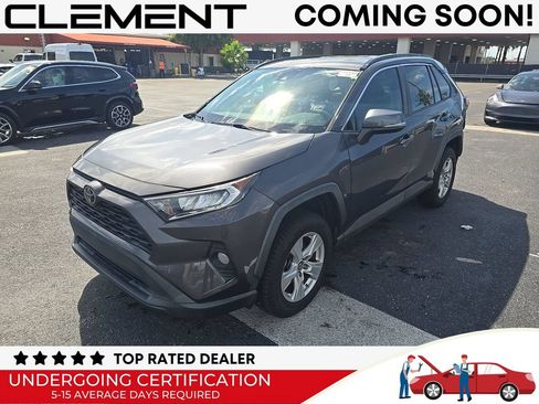Used 2019 Toyota RAV4 XLE w/ Convenience Package FWD image 1