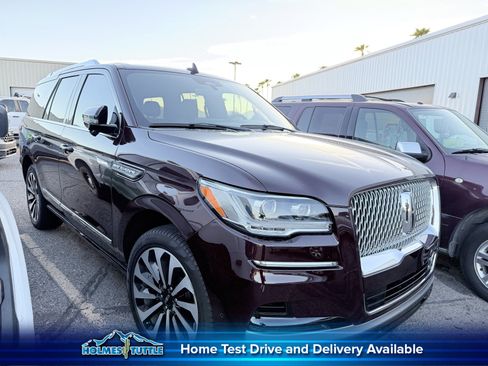Used 2024 Lincoln Navigator Reserve AWD/4WD image 1