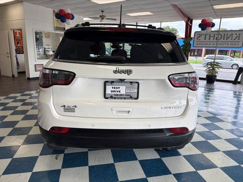 Used 2018 Jeep Compass Limited w/ Navigation Group AWD/4WD image 6