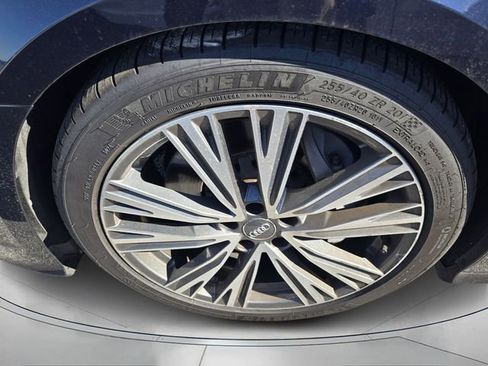 Used 2019 Audi A6 3.0T Premium w/ 20" Sport Package image 9
