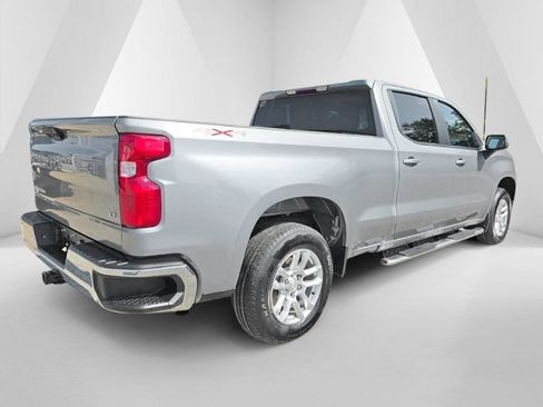 Used 2023 Chevrolet Silverado 1500 LT AWD/4WD image 4