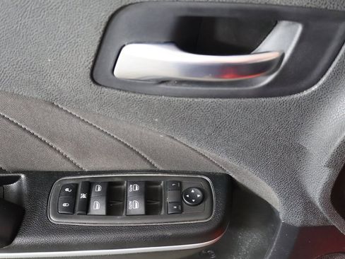 Used 2023 Dodge Charger SXT image 28