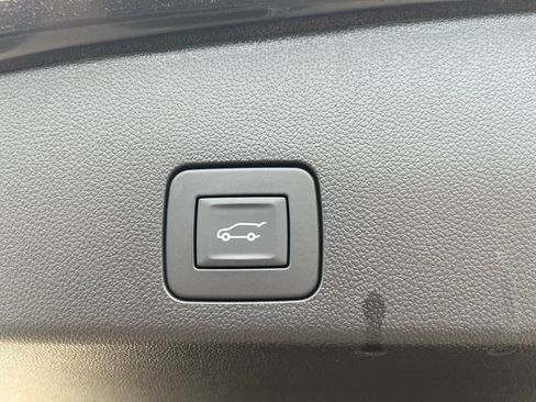 Used 2023 Buick Encore GX Select w/ Sport Touring Package FWD image 10