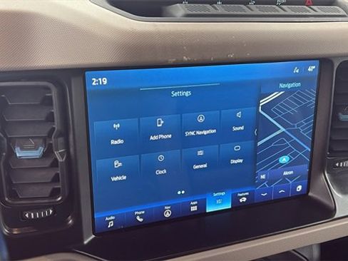 Used 2023 Ford Bronco Wildtrak image 12