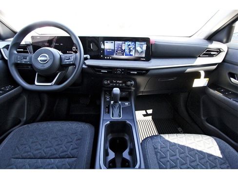 New 2026 Nissan Kicks SV image 9