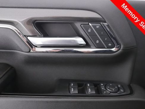 Used 2024 GMC Sierra 2500 AT4 w/ AT4 Premium Plus Package AWD/4WD image 21