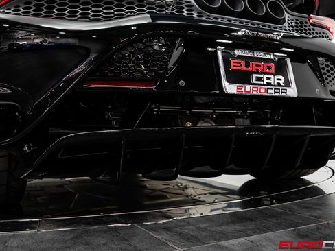Used 2022 McLaren 765LT RWD image 25